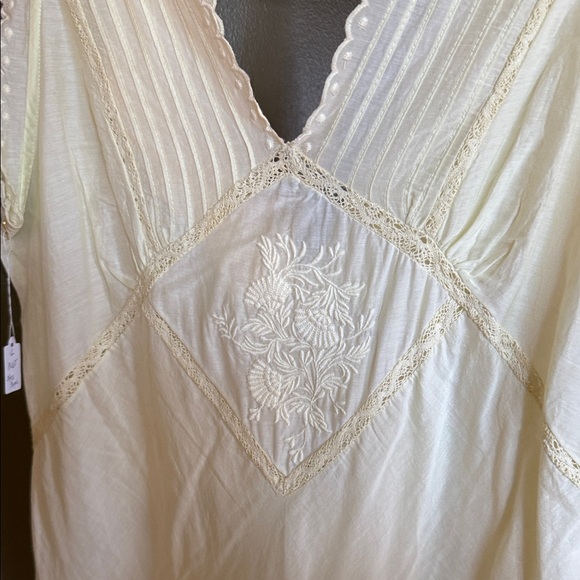 Free People lace detail slip - Picture 4 of 10